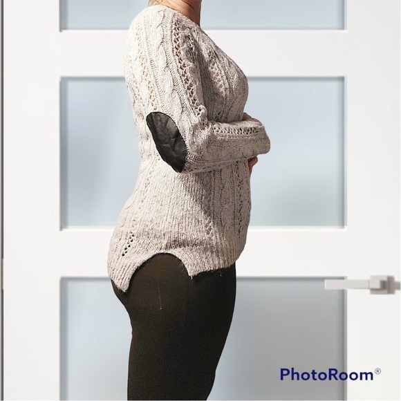 Pink Rose Loose Knit Sweater Small - Picture 2 of 14